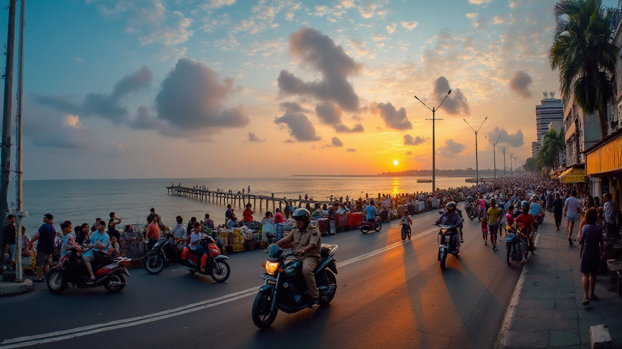 Comparing Safety in Mumbai and Delhi for Tourists