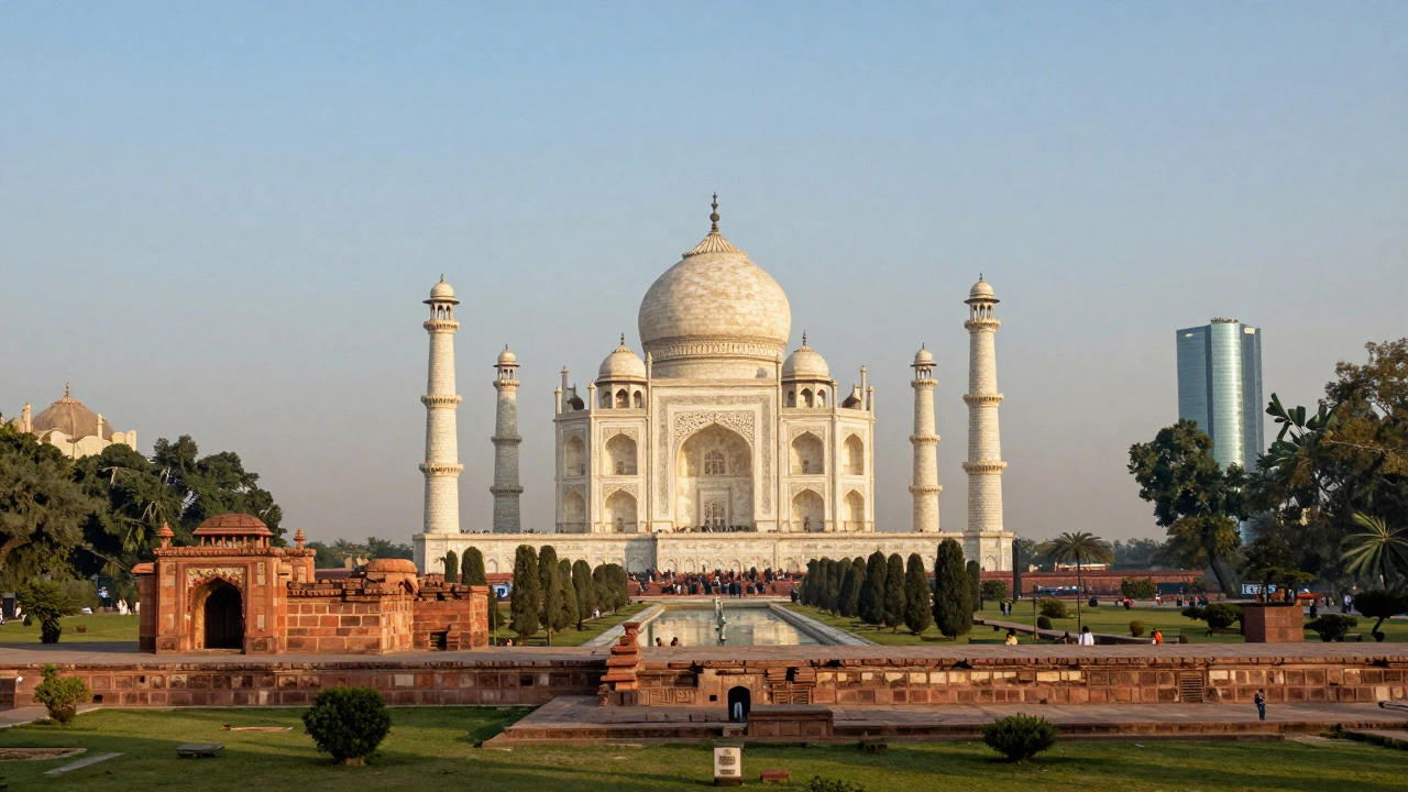 What is the fascinating heritage of India? A guide to monuments, traditions, and living history